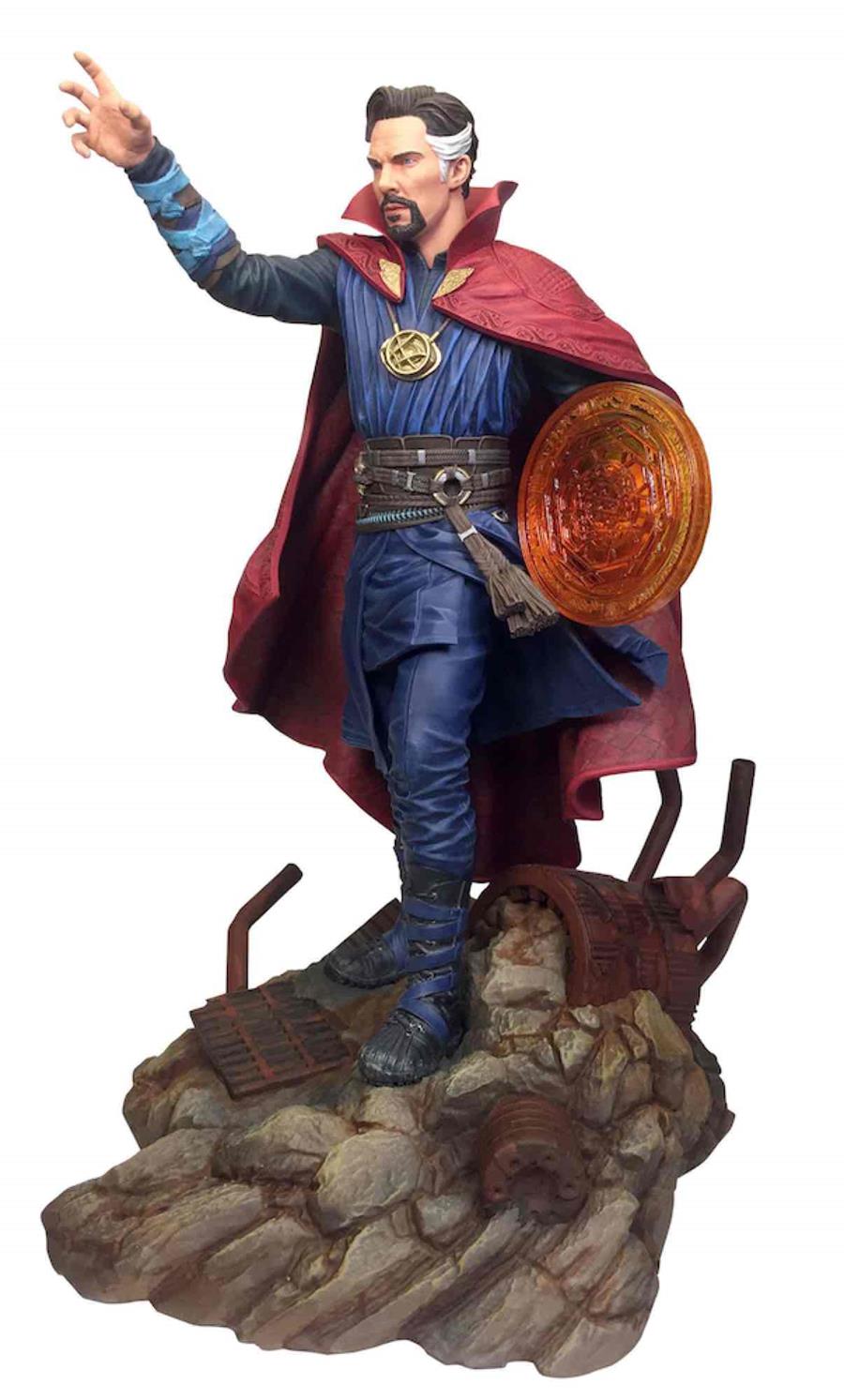 MARVEL GALLERY AVENGERS 3 DR STRANGE PVC FIGURA | 0699788828625 | Universal Cómics