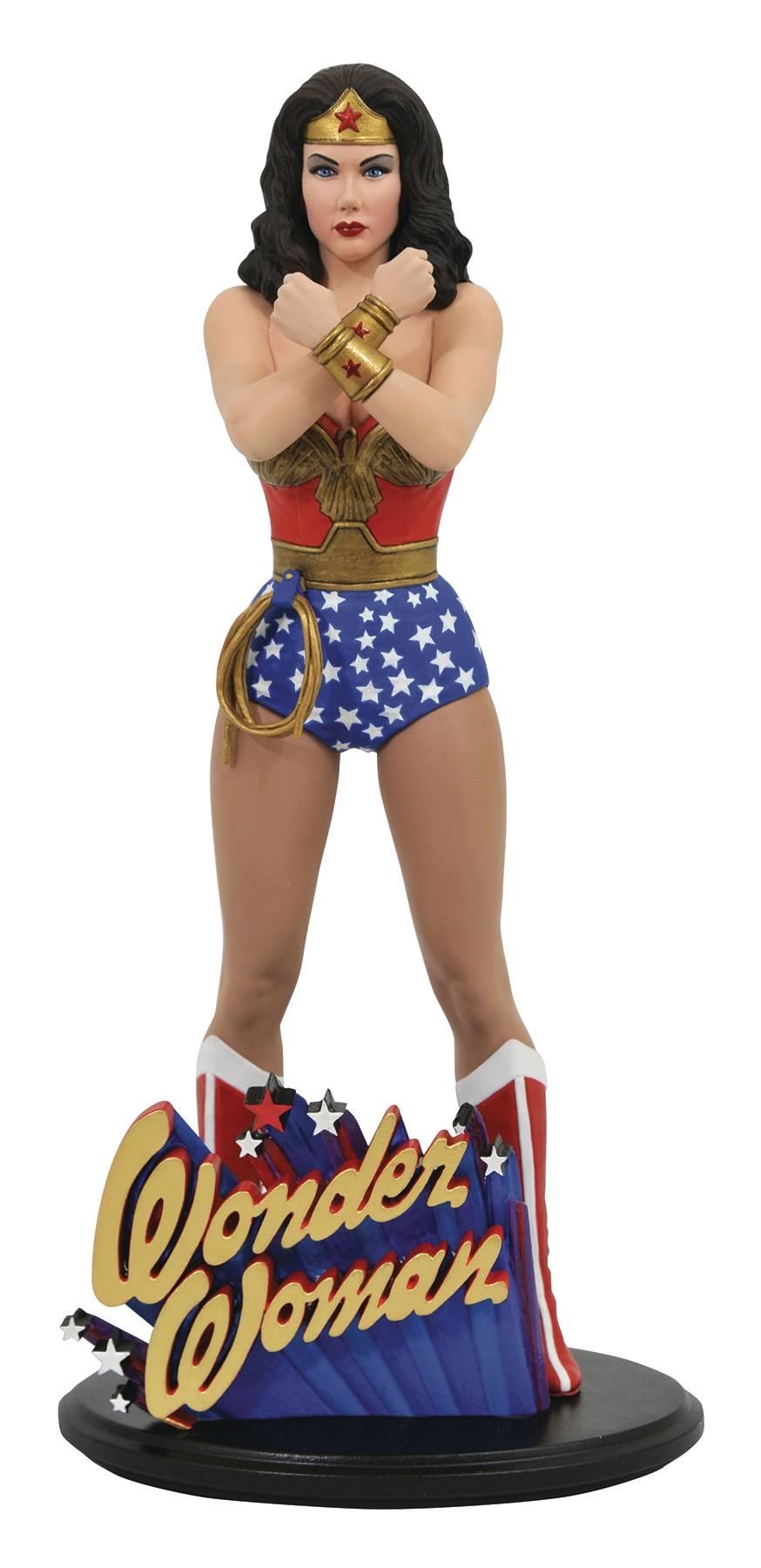 DC GALLERY LINDA CARTER WONDER WOMAN PVC STATUE FIGURA | 699788832820 | Universal Cómics