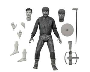 ULTIMATE WOLF (B&W) FIGURA 18 CM UNIVERSAL MONSTERS SCALE ACTION FIGURE | 0634482048108