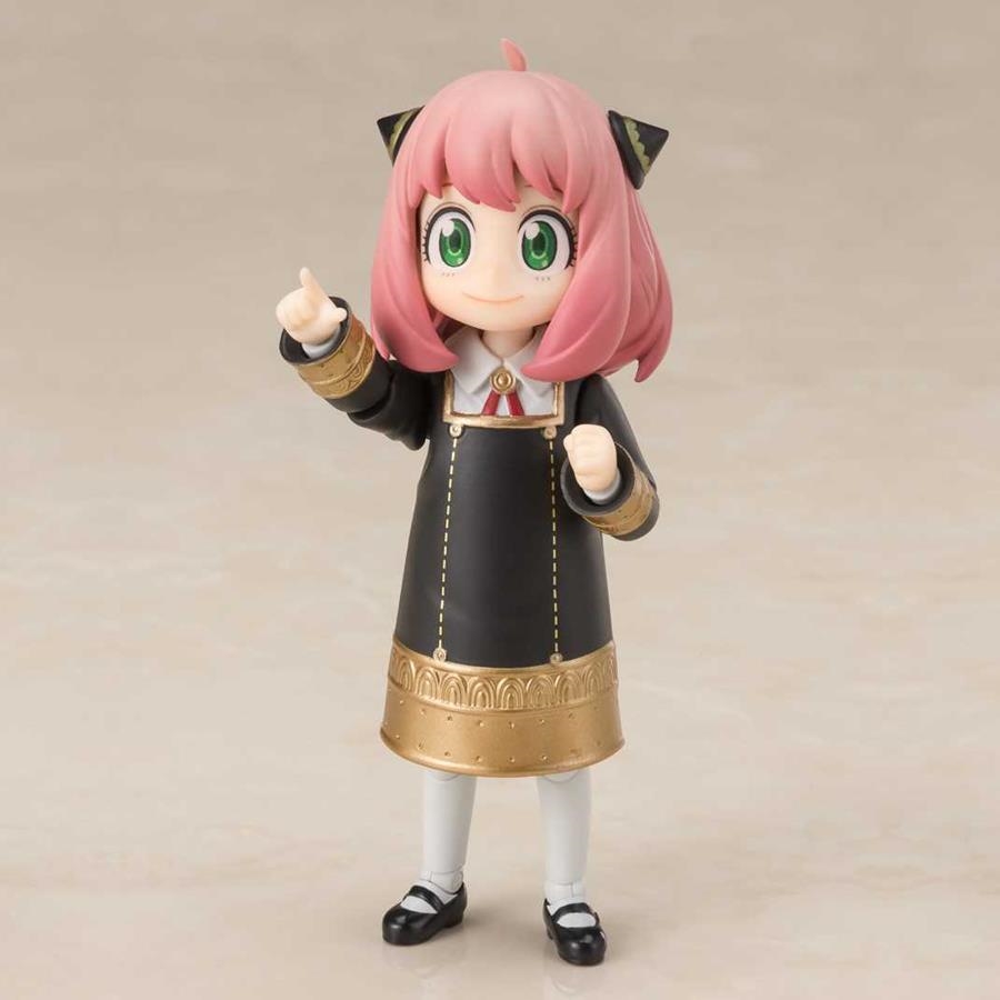 SPY X FAMILY ANYA FORGER UNIFORM VER FIGURA 8 CM SPY X FAMILY SH FIGUARTS | 4573102649393 | Universal Cómics
