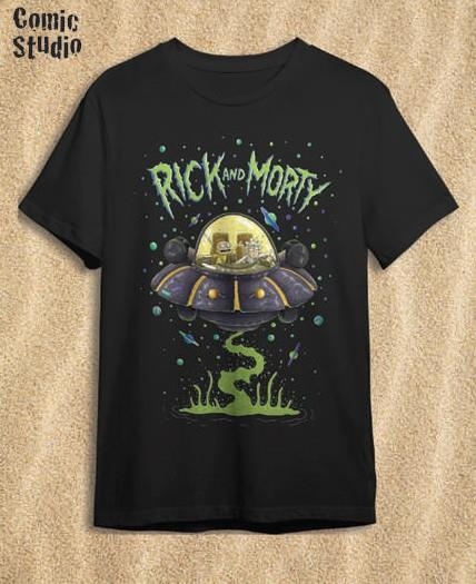 CAMISETA RICK & MORTY NAVE NEGRA TALLA L | 8435073764696 | COMIC STUDIO | Universal Cómics
